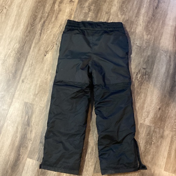 Unisex black snowpants size 7-8 youth - Picture 8 of 8